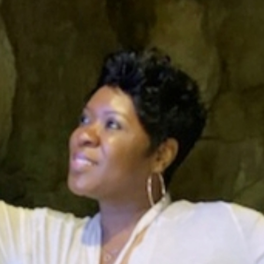 Meet your Posher, Natosha